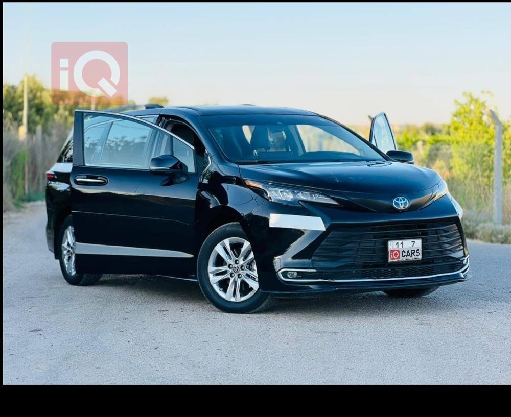 تويوتا سيينا